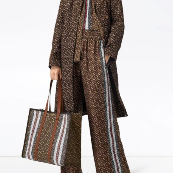 Burberry Monogram Stripe E-canvas Tote Bag - Picture 5 of 5